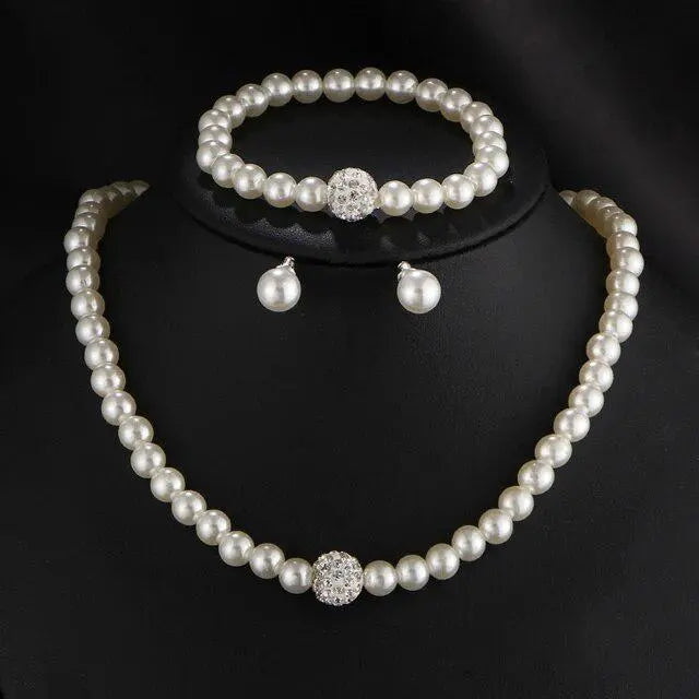 Elegant Pearl Set Unique Joyas