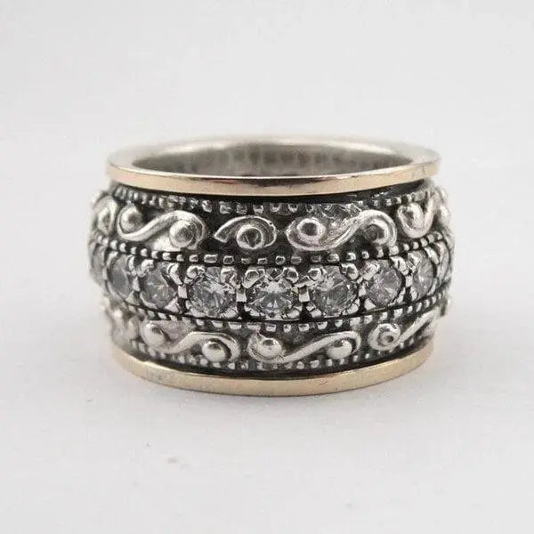 Ring with carved gemstone Unique Joyas