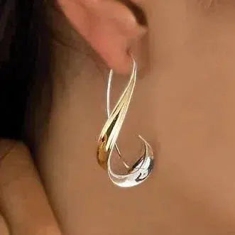 Golden dangling vintage earrings Unique Joyas